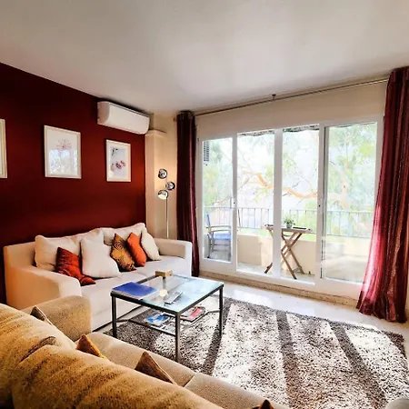 Comfy And Luminous With Balcony * Valencia