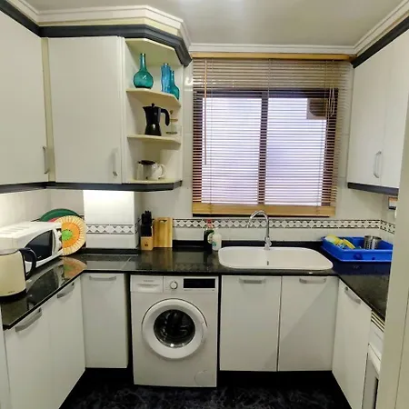 Comfy And Luminous With Balcony Διαμέρισμα