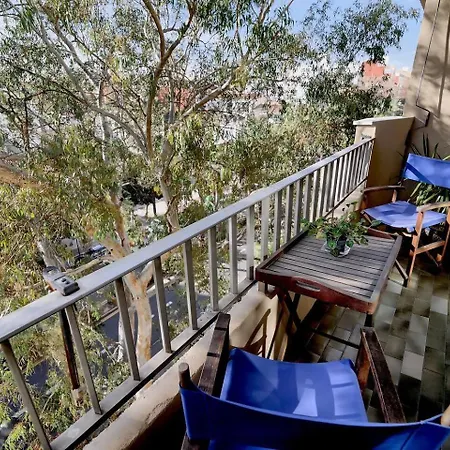 Διαμέρισμα Comfy And Luminous With Balcony