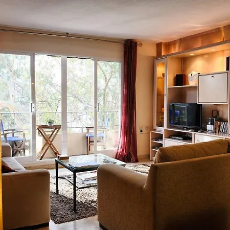 Διαμέρισμα Comfy And Luminous With Balcony *